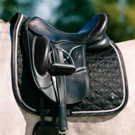 Imperial Riding Dressage Saddle Pad Lenny Imperial Riding koolisõiduvaltrap Lenny Mantilla de Doma Imperial Riding Lenny Black