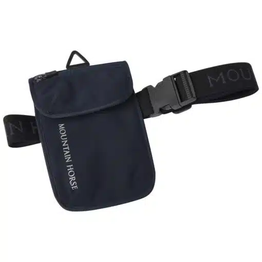 Mountain Horse Stacy Waistbag with multiple pockets and adjustable elastic belt, perfect for carrying small items. Mountain Horse Stacy vöökott mitme tasku ja reguleeritava elastse rihmaga, sobib väikeste esemete hoiustamiseks. Riñonera Mountain Horse Stacy con múltiples bolsillos y cinturón elástico ajustable, ideal para llevar objetos pequeños.