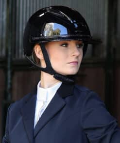 Lami-Cell Helmet Alicia. Ratsakiiver Alicia läikiva viimistlusega ja mustade kristallidega.