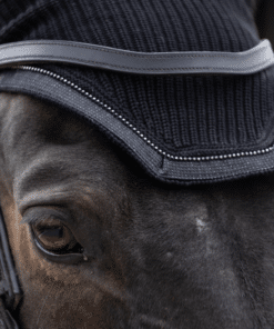 Galaxy kõrvad kaitsevad hobuse kõrvu putukate ja müra eest.