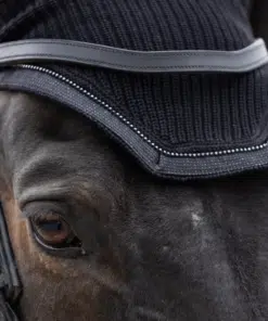 Galaxy kõrvad kaitsevad hobuse kõrvu putukate ja müra eest.