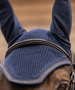 Galaxy kõrvad kaitsevad hobuse kõrvu putukate ja müra eest.