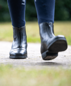 Lami-Cell ratsutamise poolsaapad Modena, vasikanahast, kummitallaga ja esilukuga