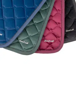 Koolisõiduvaltrap Galaxy Velvet 3D velvetist, 5 mm tiheda vahuga ja bambussöekiust voodriga.