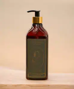 Imperial Riding hobuse šampoon Equine Empire – looduslikud koostisosad ja karvkatte sära.