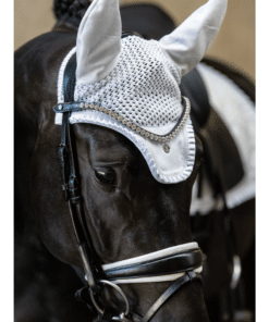 PS of Sweden Ruffle kõrvad – elastsed, käsitsi heegeldatud ja antibakteriaalse viimistlusega hobuse kõrvakaitsmed.