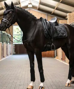 PS of Sweden Ruffle fliispinded – takjakinnitusega, dekoratiivsete detailidega ja 3,5 meetri pikkused.