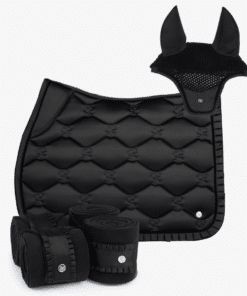 PS of Sweden hüppevaltrap, kõrvad ja pinded komplekt Ruffle – anatoomiline disain, niiskust imav vooder ja libisemisvastased padjakesed.