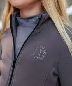 Imperial Riding laste ratsutamispusa Cashny kahe hobuse tikandiga